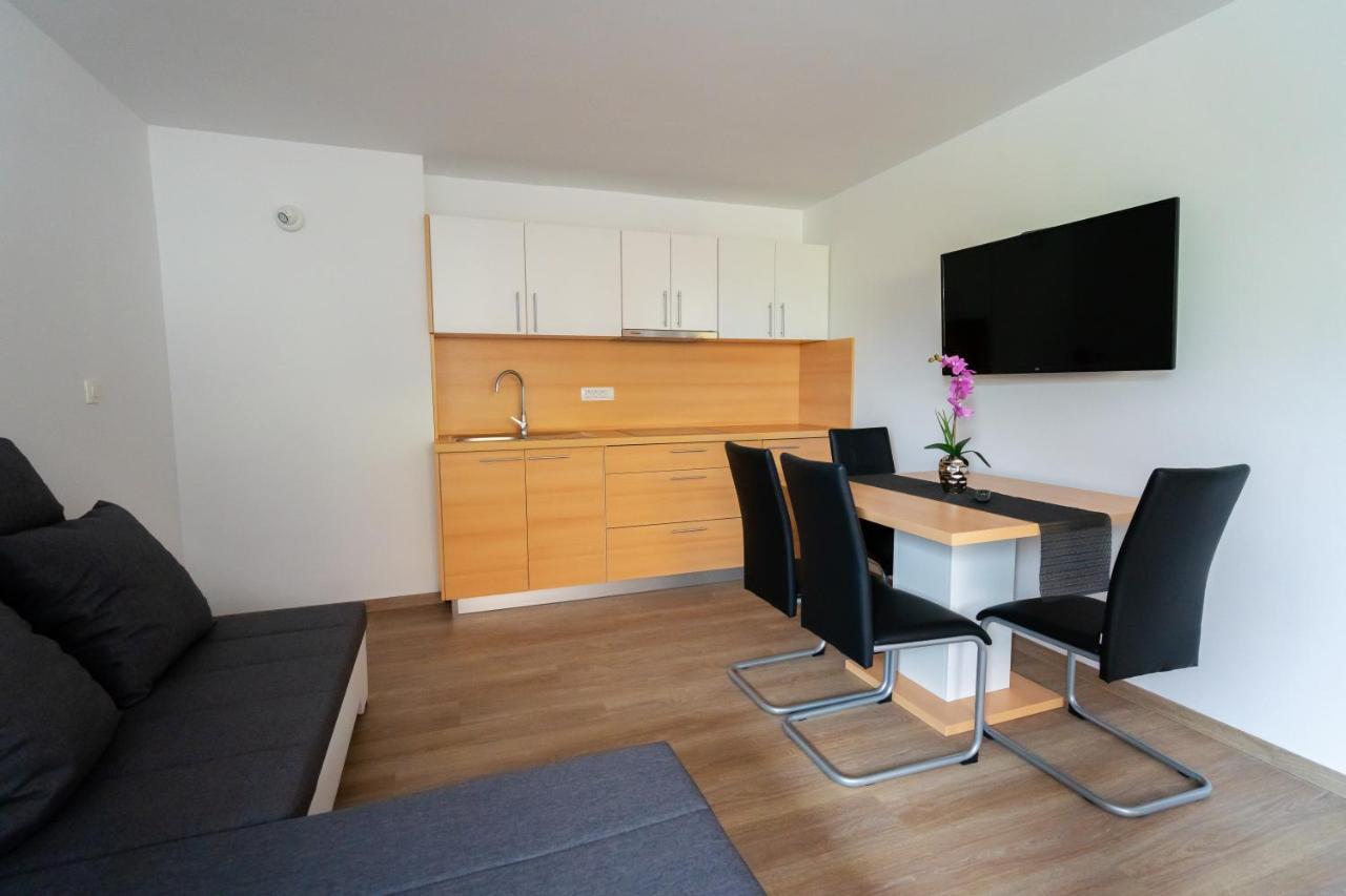 Pjagodic Apartments & Wellness Cerklje na Gorenjskem Bagian luar foto