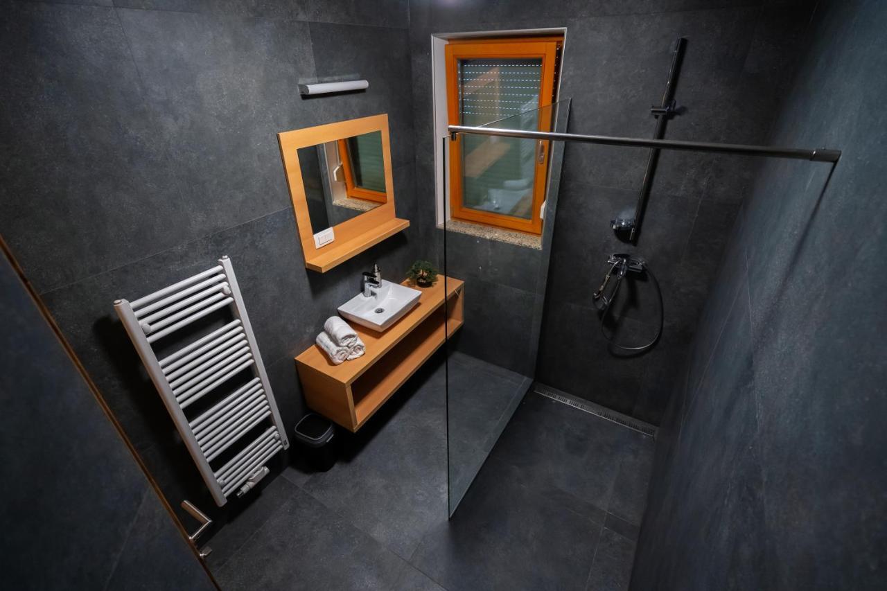 Pjagodic Apartments & Wellness Cerklje na Gorenjskem Bagian luar foto