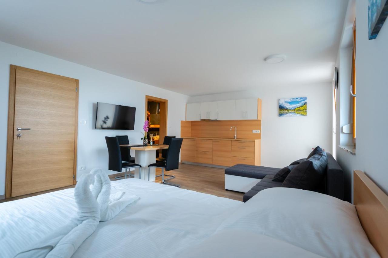 Pjagodic Apartments & Wellness Cerklje na Gorenjskem Bagian luar foto